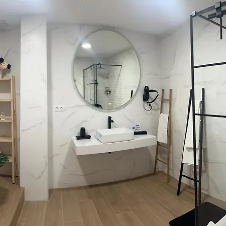La Casa De Lola *